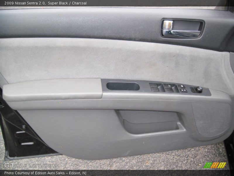Super Black / Charcoal 2009 Nissan Sentra 2.0