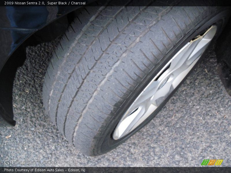 Super Black / Charcoal 2009 Nissan Sentra 2.0