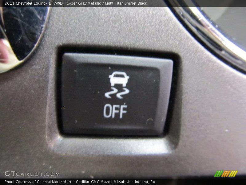 Cyber Gray Metallic / Light Titanium/Jet Black 2011 Chevrolet Equinox LT AWD