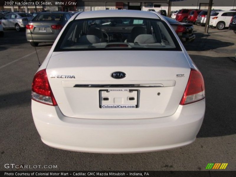 White / Gray 2007 Kia Spectra EX Sedan