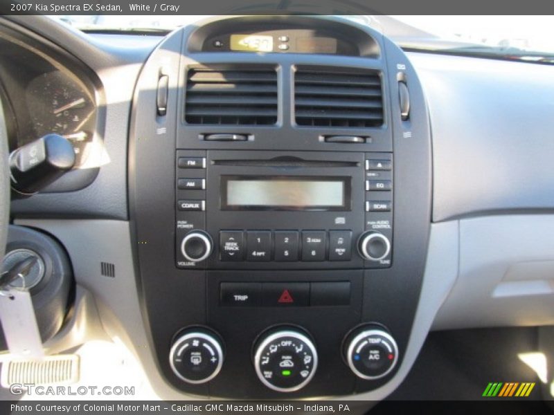 White / Gray 2007 Kia Spectra EX Sedan
