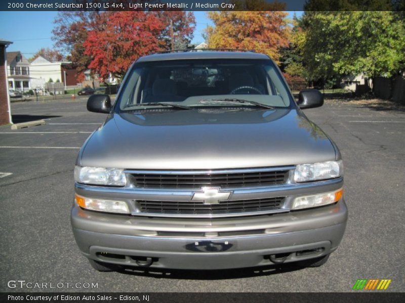 Light Pewter Metallic / Medium Gray 2000 Chevrolet Suburban 1500 LS 4x4
