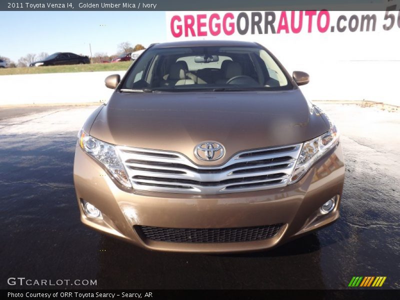 Golden Umber Mica / Ivory 2011 Toyota Venza I4