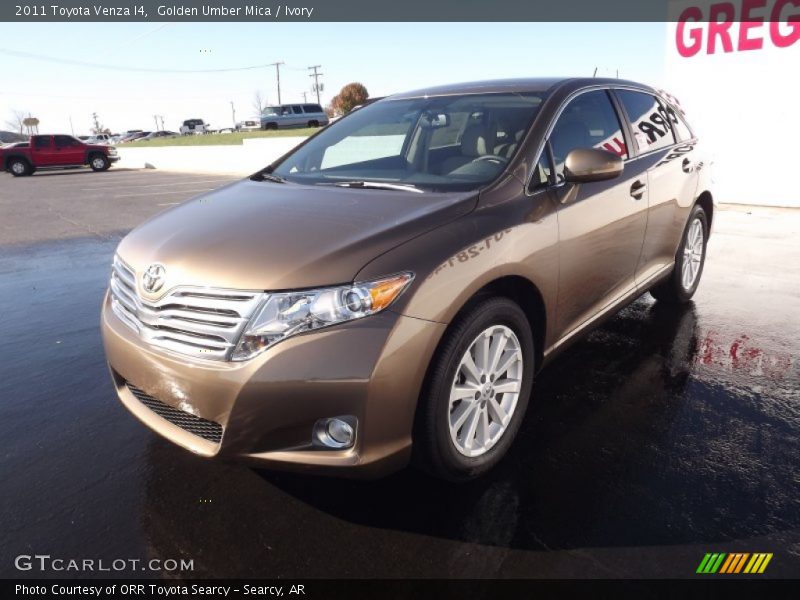 Golden Umber Mica / Ivory 2011 Toyota Venza I4