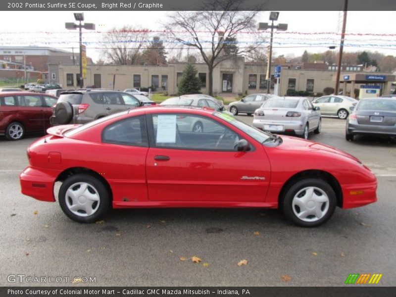 Bright Red / Graphite 2002 Pontiac Sunfire SE Coupe