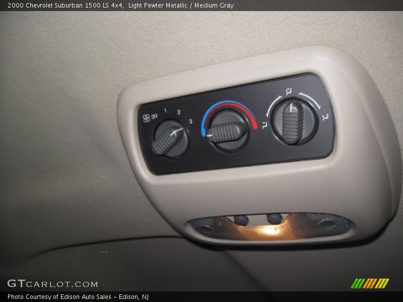 Light Pewter Metallic / Medium Gray 2000 Chevrolet Suburban 1500 LS 4x4