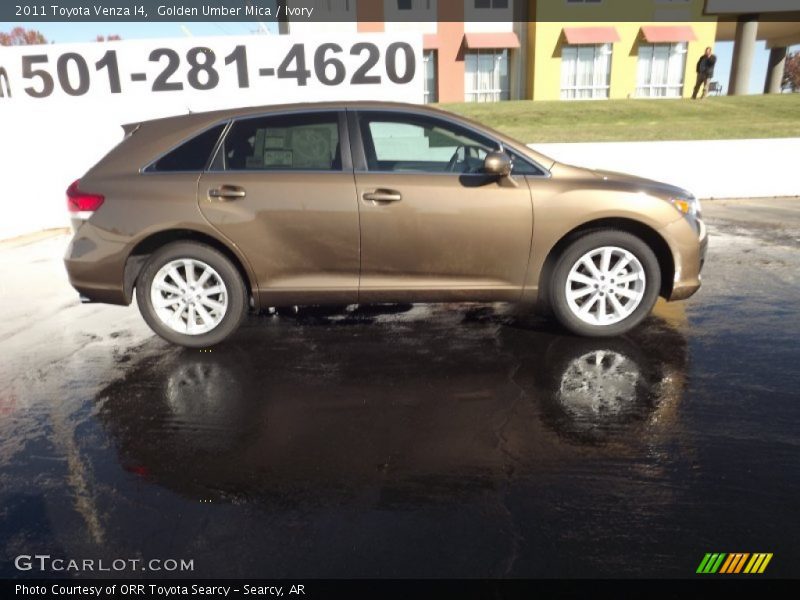 Golden Umber Mica / Ivory 2011 Toyota Venza I4