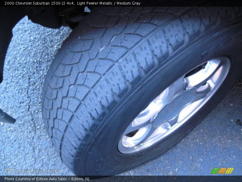 Light Pewter Metallic / Medium Gray 2000 Chevrolet Suburban 1500 LS 4x4