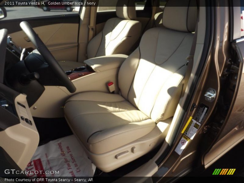 Golden Umber Mica / Ivory 2011 Toyota Venza I4