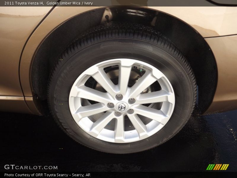 Golden Umber Mica / Ivory 2011 Toyota Venza I4