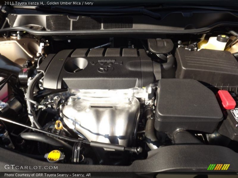 Golden Umber Mica / Ivory 2011 Toyota Venza I4