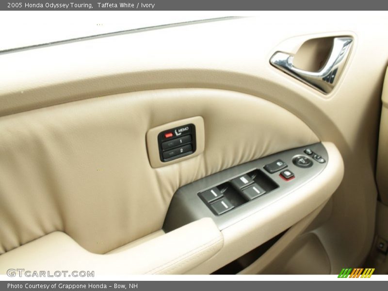 Taffeta White / Ivory 2005 Honda Odyssey Touring