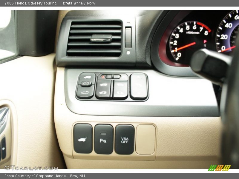 Taffeta White / Ivory 2005 Honda Odyssey Touring
