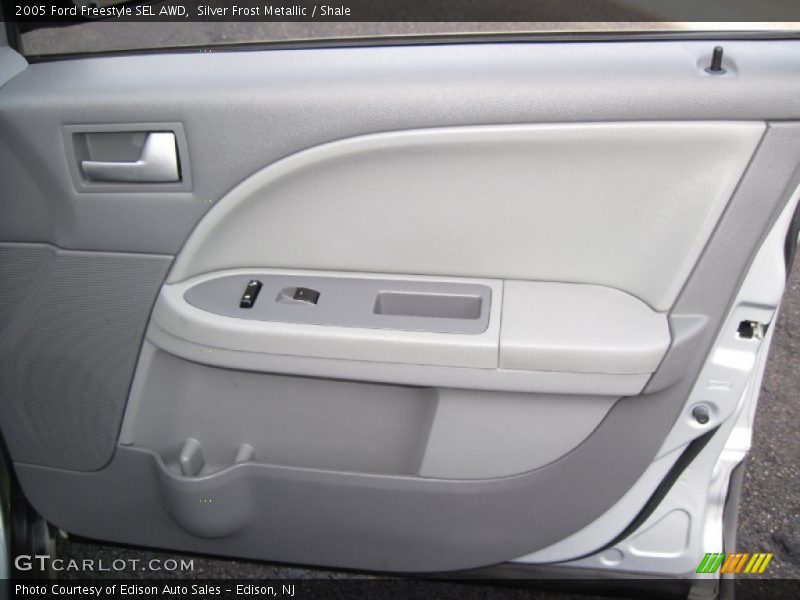 Silver Frost Metallic / Shale 2005 Ford Freestyle SEL AWD