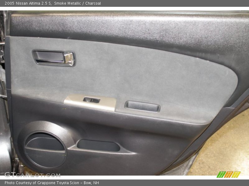 Smoke Metallic / Charcoal 2005 Nissan Altima 2.5 S