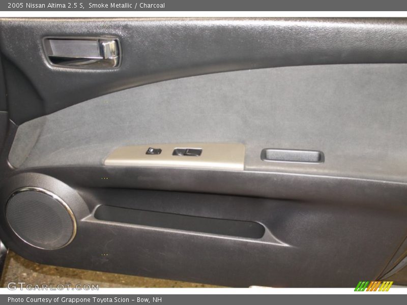 Smoke Metallic / Charcoal 2005 Nissan Altima 2.5 S