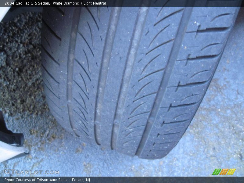 White Diamond / Light Neutral 2004 Cadillac CTS Sedan