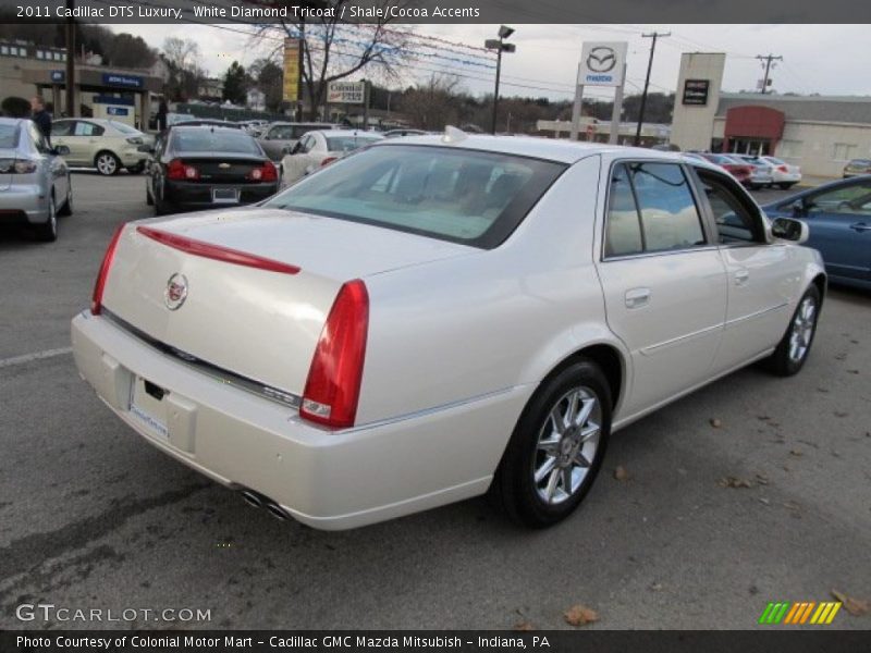 White Diamond Tricoat / Shale/Cocoa Accents 2011 Cadillac DTS Luxury