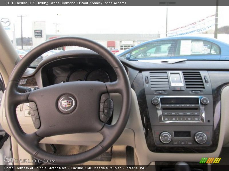 White Diamond Tricoat / Shale/Cocoa Accents 2011 Cadillac DTS Luxury