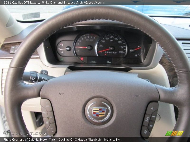 White Diamond Tricoat / Shale/Cocoa Accents 2011 Cadillac DTS Luxury