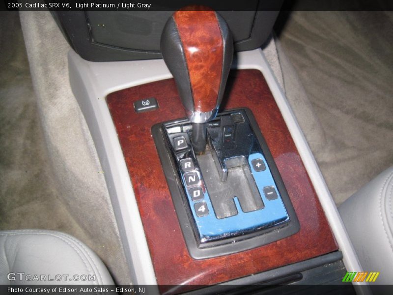 Light Platinum / Light Gray 2005 Cadillac SRX V6