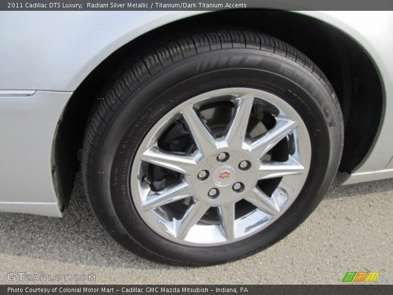 Radiant Silver Metallic / Titanium/Dark Titanium Accents 2011 Cadillac DTS Luxury