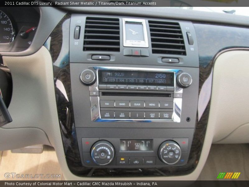 Radiant Silver Metallic / Titanium/Dark Titanium Accents 2011 Cadillac DTS Luxury