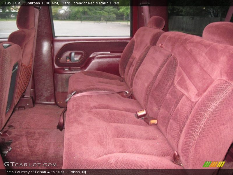 Dark Toreador Red Metallic / Red 1998 GMC Suburban 1500 4x4