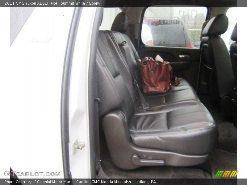 Summit White / Ebony 2011 GMC Yukon XL SLT 4x4