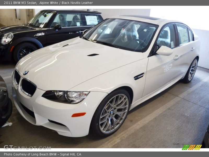 Front 3/4 View of 2011 M3 Sedan