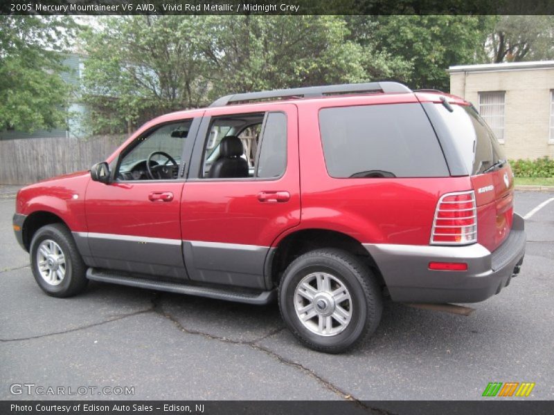 Vivid Red Metallic / Midnight Grey 2005 Mercury Mountaineer V6 AWD