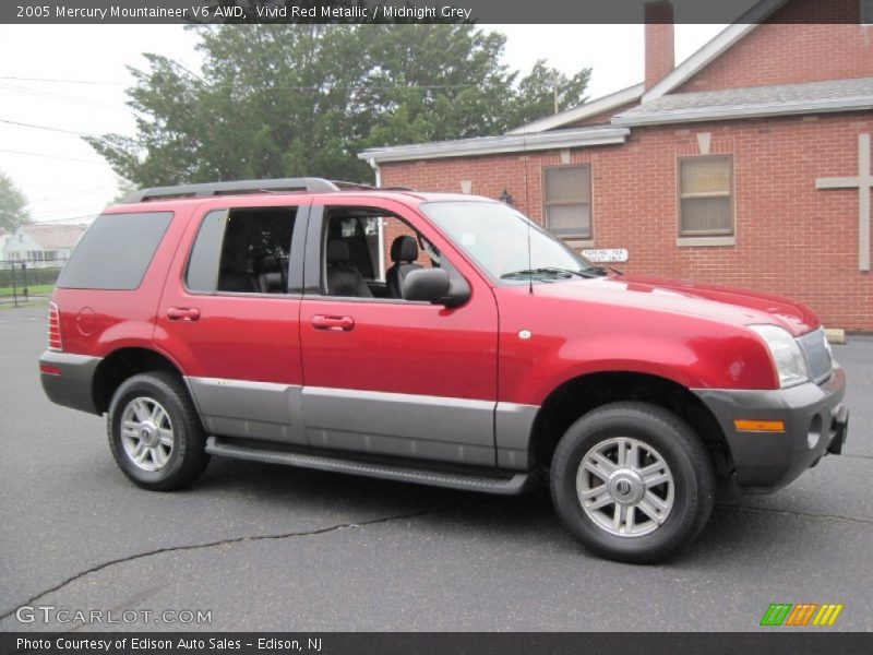 Vivid Red Metallic / Midnight Grey 2005 Mercury Mountaineer V6 AWD