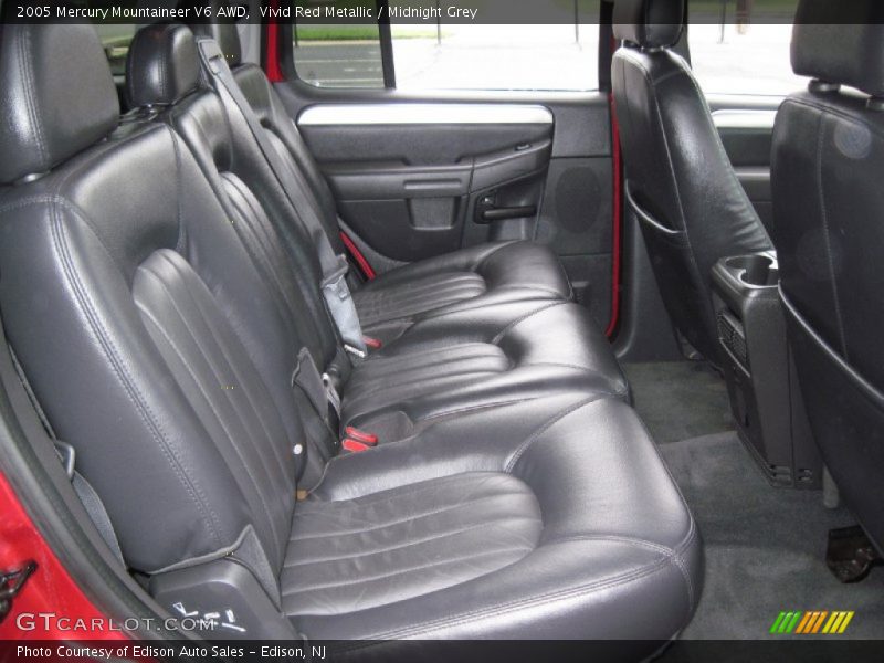 Vivid Red Metallic / Midnight Grey 2005 Mercury Mountaineer V6 AWD