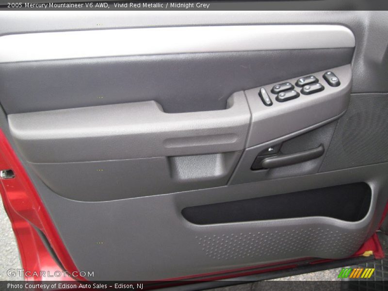 Vivid Red Metallic / Midnight Grey 2005 Mercury Mountaineer V6 AWD