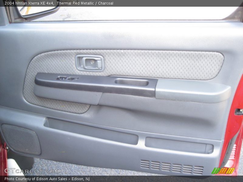 Thermal Red Metallic / Charcoal 2004 Nissan Xterra XE 4x4