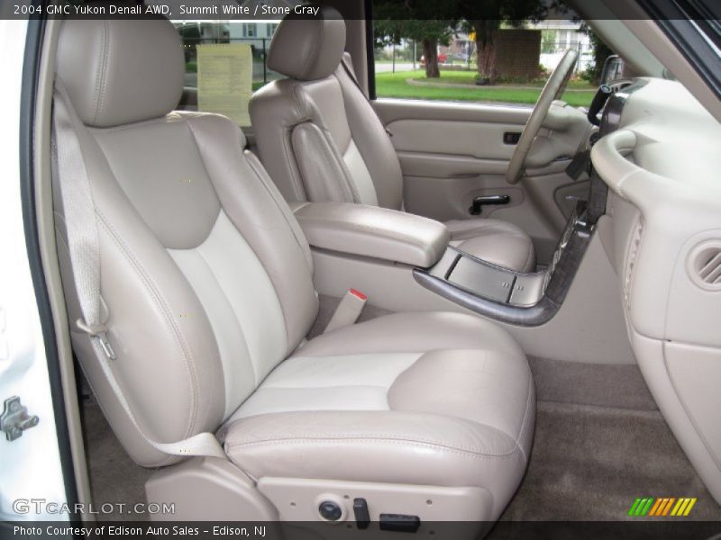 Summit White / Stone Gray 2004 GMC Yukon Denali AWD