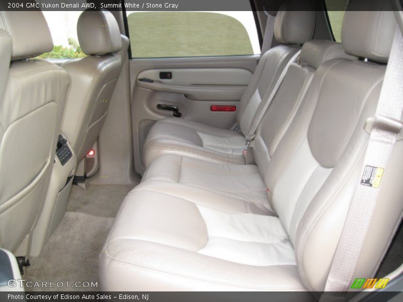 Summit White / Stone Gray 2004 GMC Yukon Denali AWD