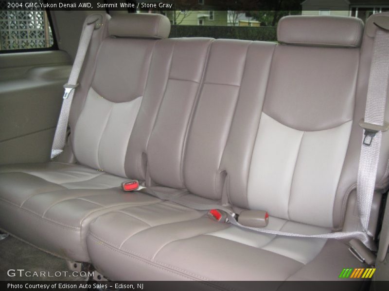 Summit White / Stone Gray 2004 GMC Yukon Denali AWD