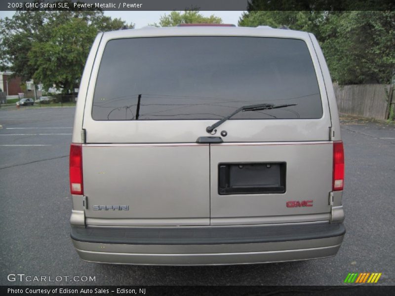 Pewter Metallic / Pewter 2003 GMC Safari SLE