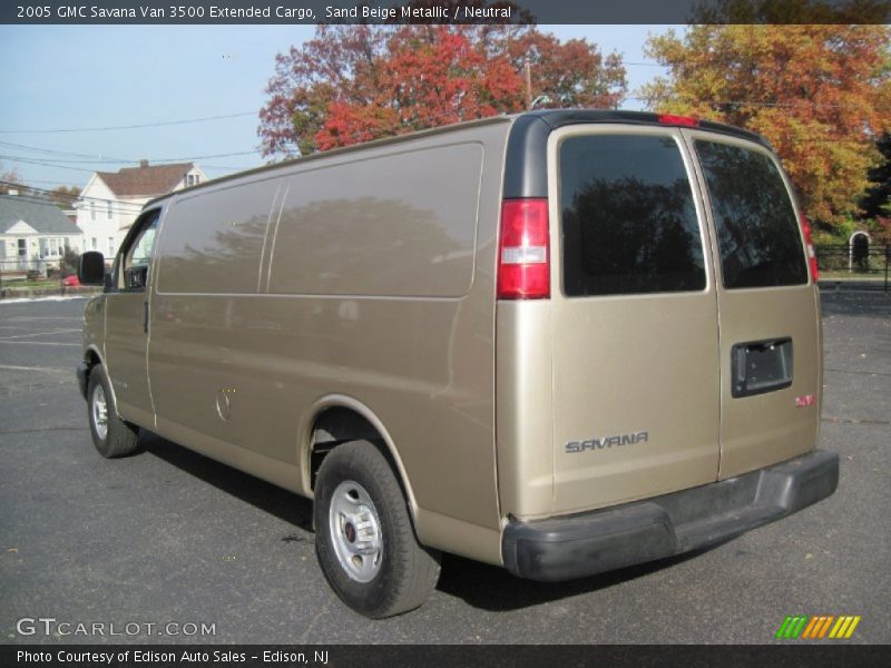 Sand Beige Metallic / Neutral 2005 GMC Savana Van 3500 Extended Cargo