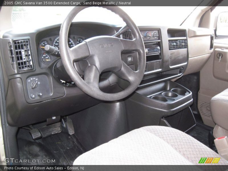Sand Beige Metallic / Neutral 2005 GMC Savana Van 3500 Extended Cargo