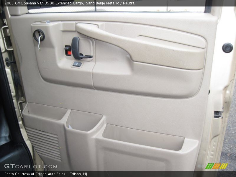 Sand Beige Metallic / Neutral 2005 GMC Savana Van 3500 Extended Cargo