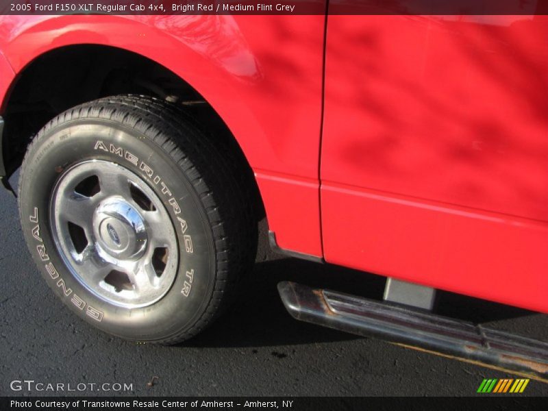 Bright Red / Medium Flint Grey 2005 Ford F150 XLT Regular Cab 4x4