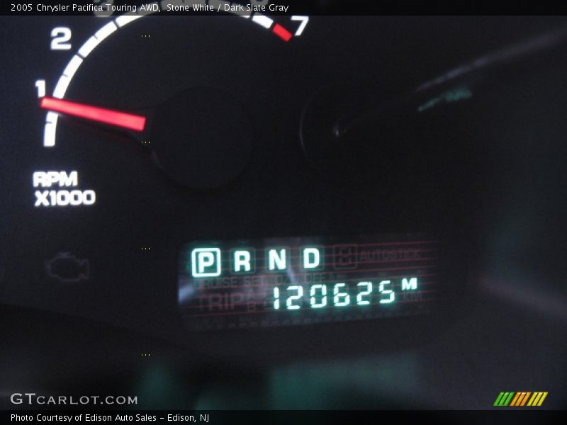 Stone White / Dark Slate Gray 2005 Chrysler Pacifica Touring AWD