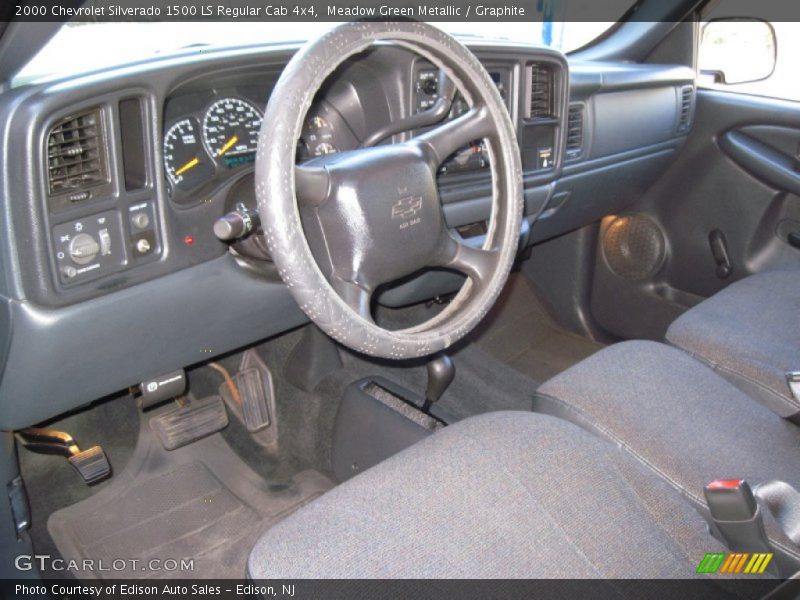 Graphite Interior - 2000 Silverado 1500 LS Regular Cab 4x4 