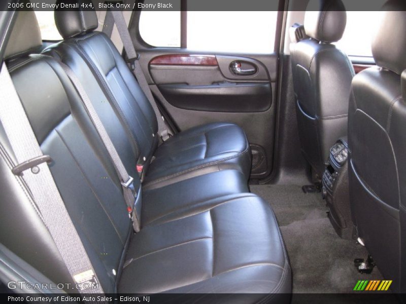 Black Onyx / Ebony Black 2006 GMC Envoy Denali 4x4
