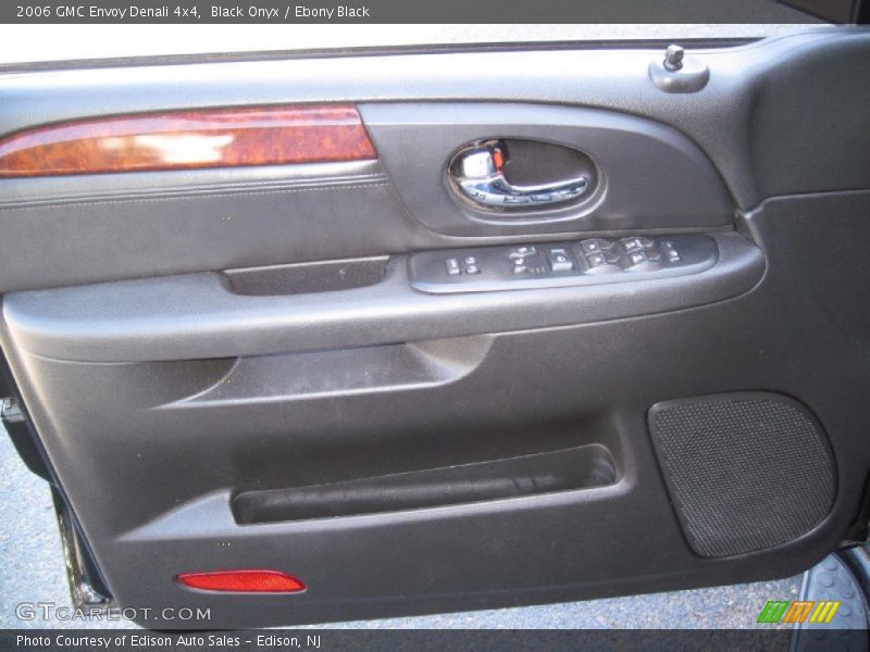 Black Onyx / Ebony Black 2006 GMC Envoy Denali 4x4