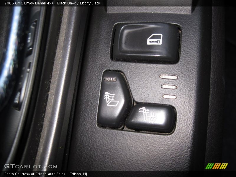 Black Onyx / Ebony Black 2006 GMC Envoy Denali 4x4