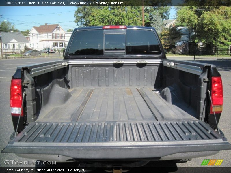 Galaxy Black / Graphite/Titanium 2004 Nissan Titan LE King Cab 4x4