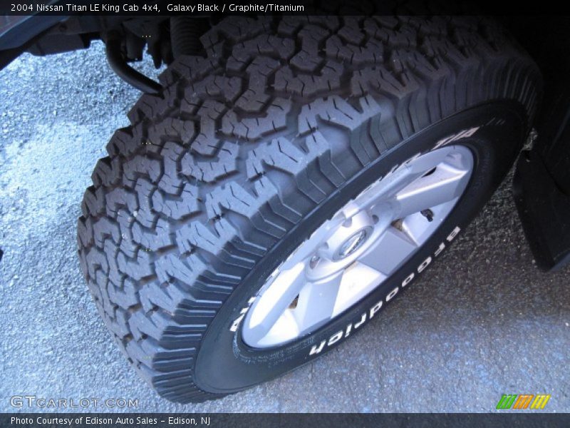 Galaxy Black / Graphite/Titanium 2004 Nissan Titan LE King Cab 4x4